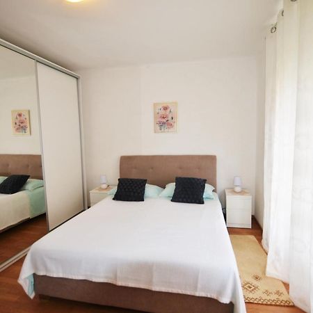 Apartment Leo Умаг Екстер'єр фото